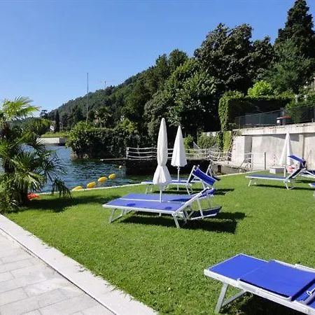 Διαμέρισμα Sleeps 3 Pool Meina